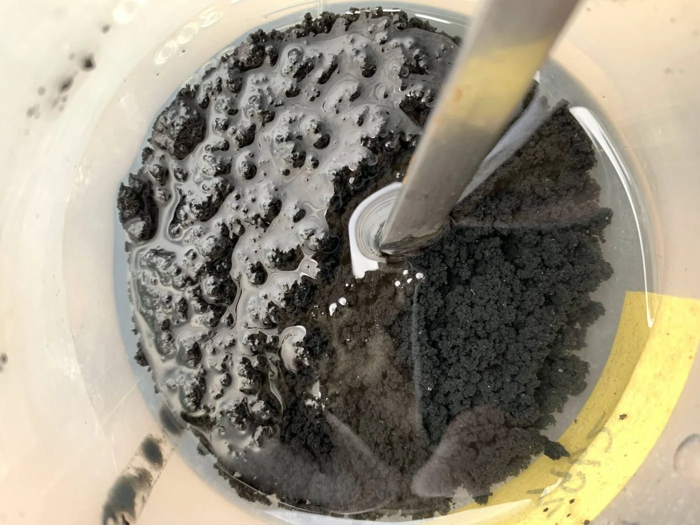 Bông bùn sau khi thêm polymer